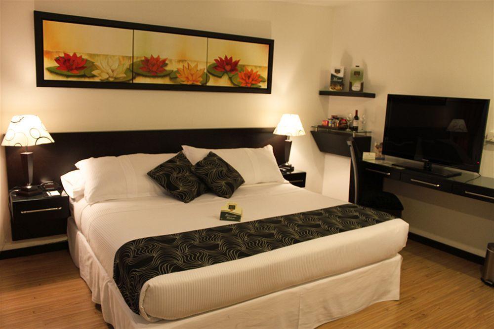 Hotel Marbella Chico Bogotá Zewnętrze zdjęcie