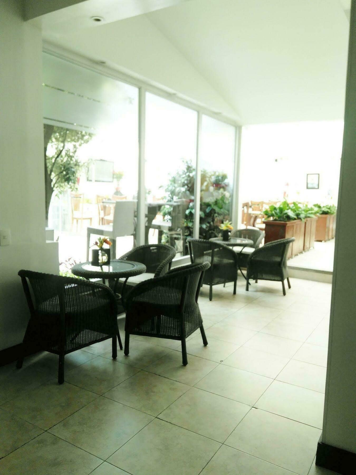 Hotel Marbella Chico Bogotá Zewnętrze zdjęcie